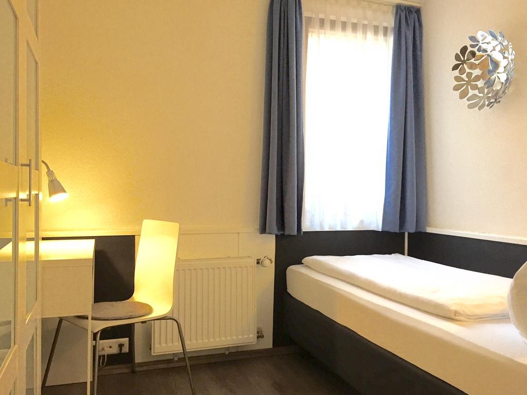 Hotel Waldhorn Stuttgart Pokój zdjęcie